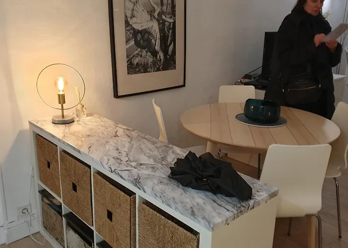 1 Minute Gare Montparnasse , Center , Front Metro,close To Eiffel Tour And Louvre Meusm شقة